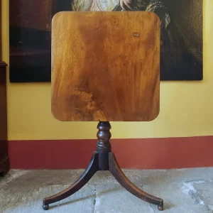 TAVOLINO IN MOGANO A RIBALTA