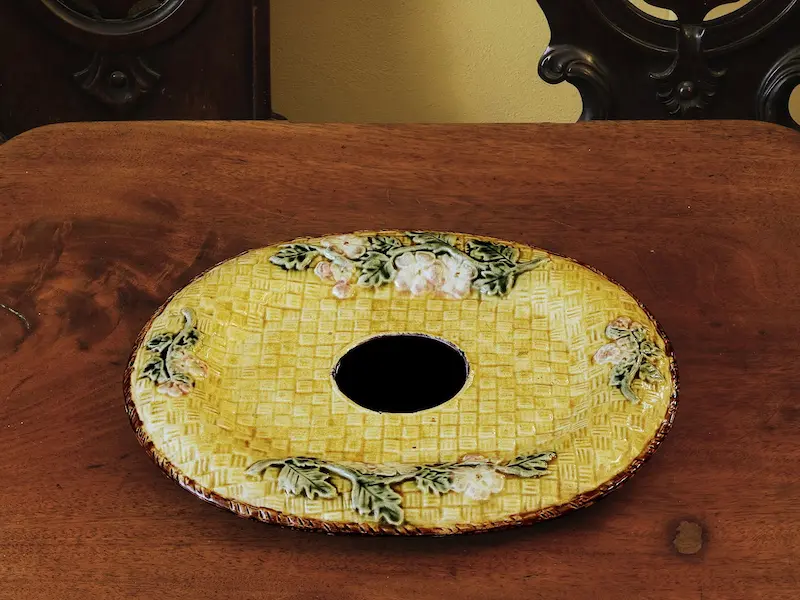 PIATTO DA PANE IN MAIOLICA