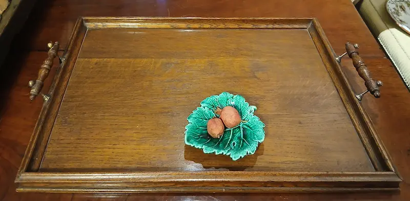 VASSOIO IN ROVERE EDOARDIANO