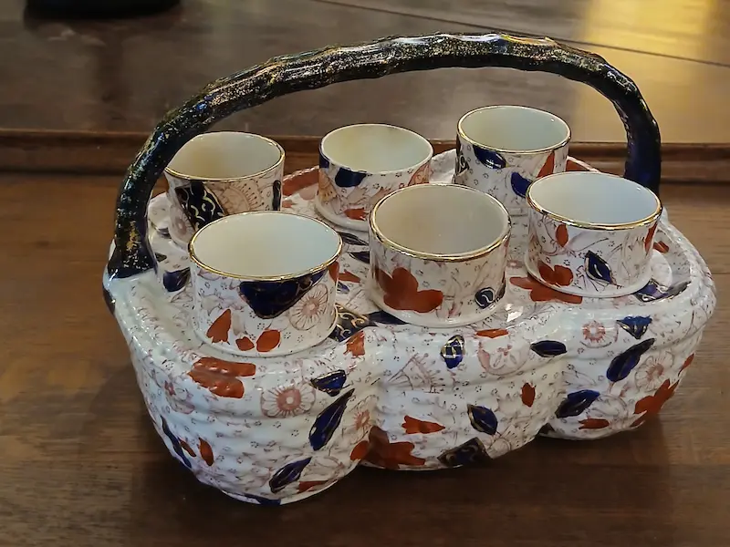 CESTINO IN CERAMICA PORTAUOVA VITTORIANO