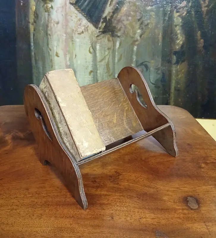 REGGILIBRI IN ROVERE EDOARDIANO